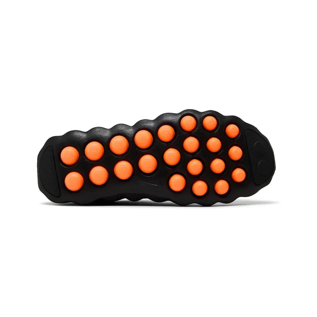 Nike Mind 002 Noir Hyper Crimson