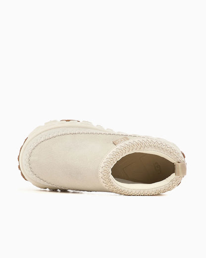 UGG® Aventure Daze