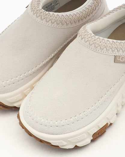 UGG® Aventure Daze