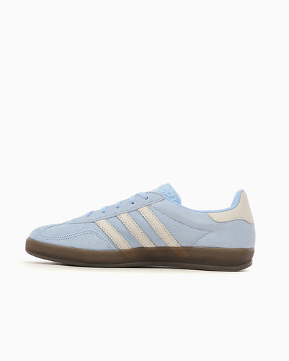 adidas Originals Gazelle Indoor pour femme couleur Ciel clair / Blanc cassé
