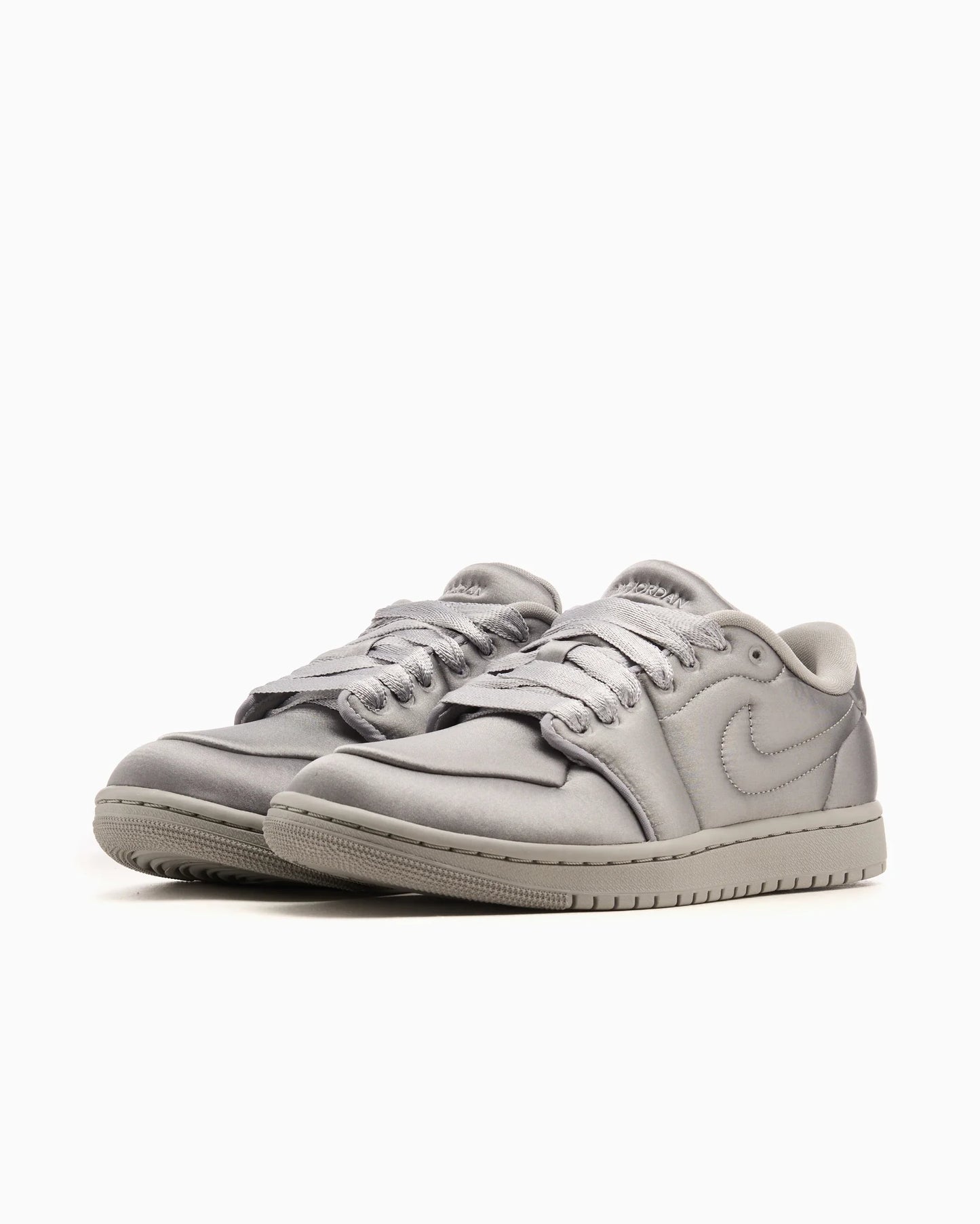 Air Jordan Femme 1 Low Méthode de fabrication satin Gris moyen