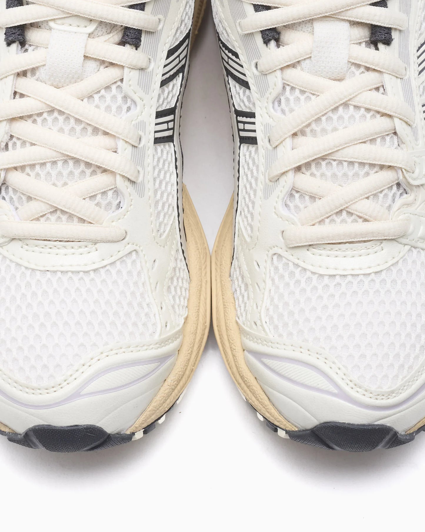 ASICS Gel-Kayano 14 Crème et Gris obsidien