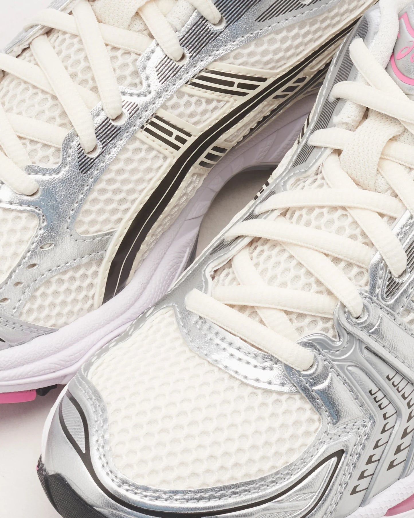 ASICS Gel-Kayano 14 crème et rose tendre