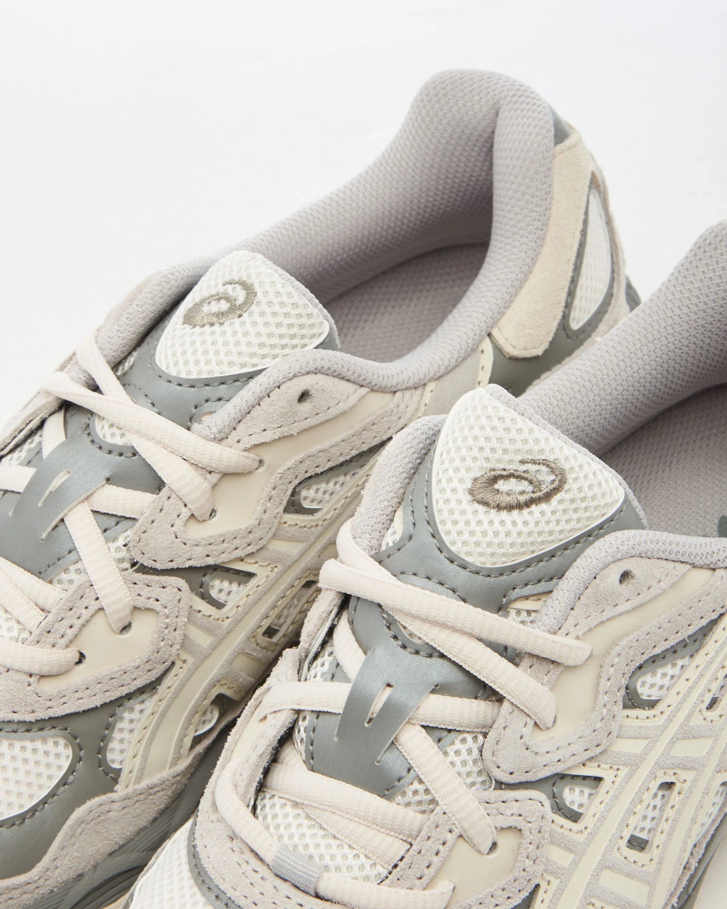 ASICS Gel-NYC gris huître