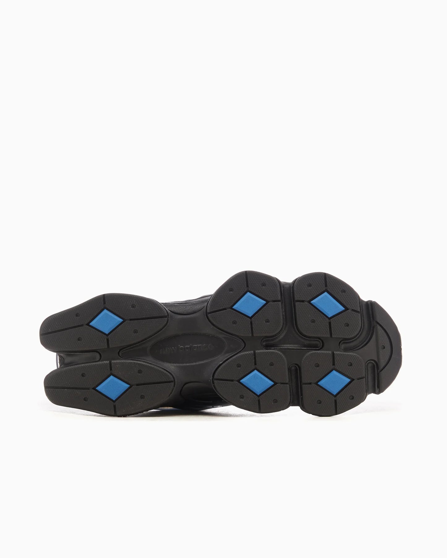 New Balance 9060 bleu marine et noir dégradé
