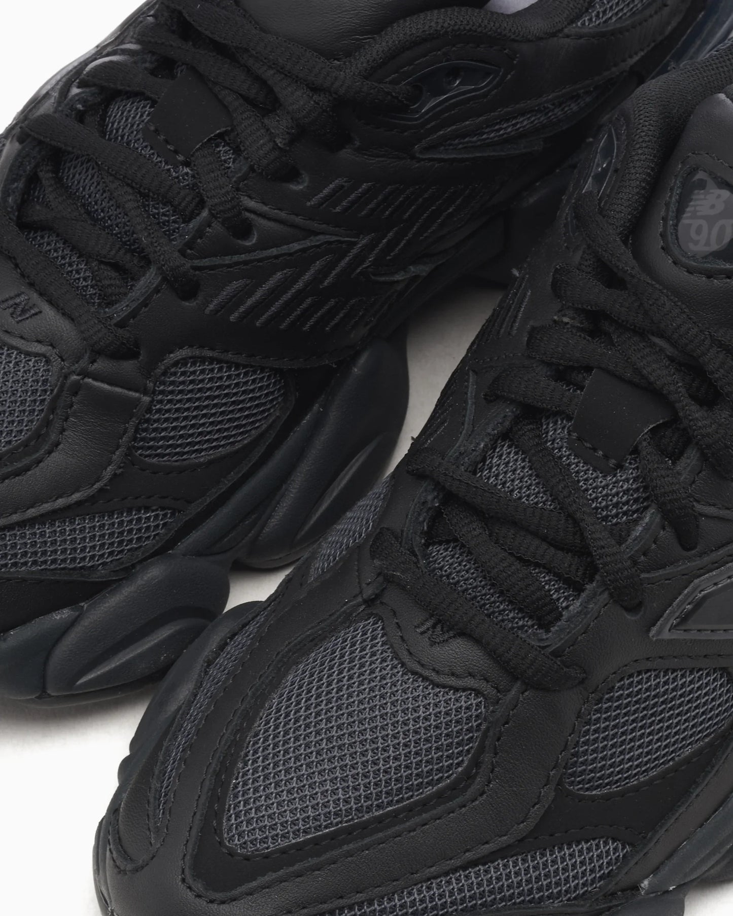 New Balance U9060 Cuir Noir Intégral