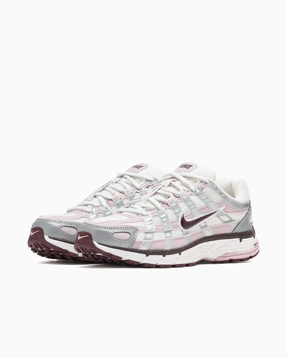 Nike P-6000 pour femmes Argent Bourgogne Prune Craie