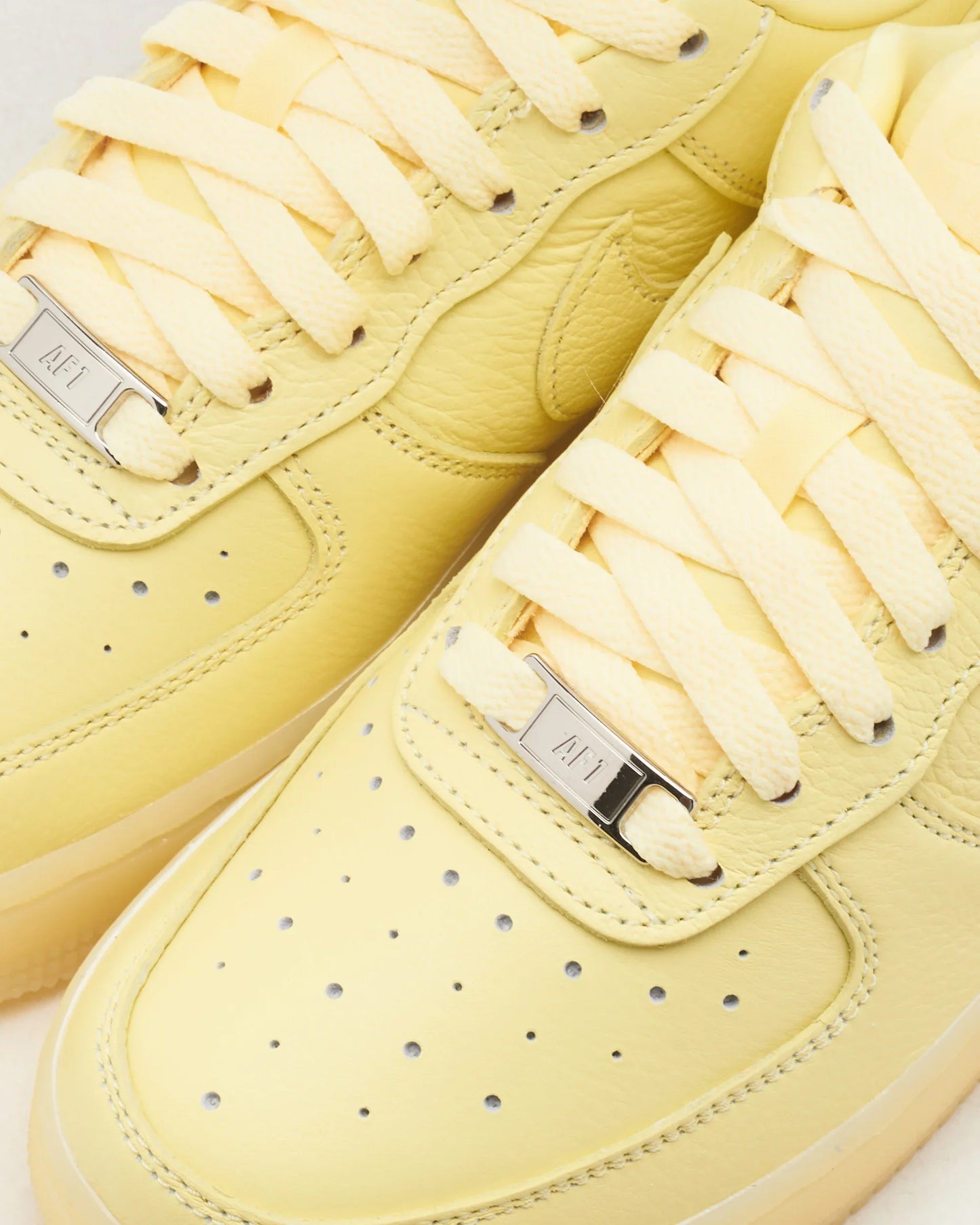 Nike x Drake NOCTA Air Force 1 Low – Teinte Citron