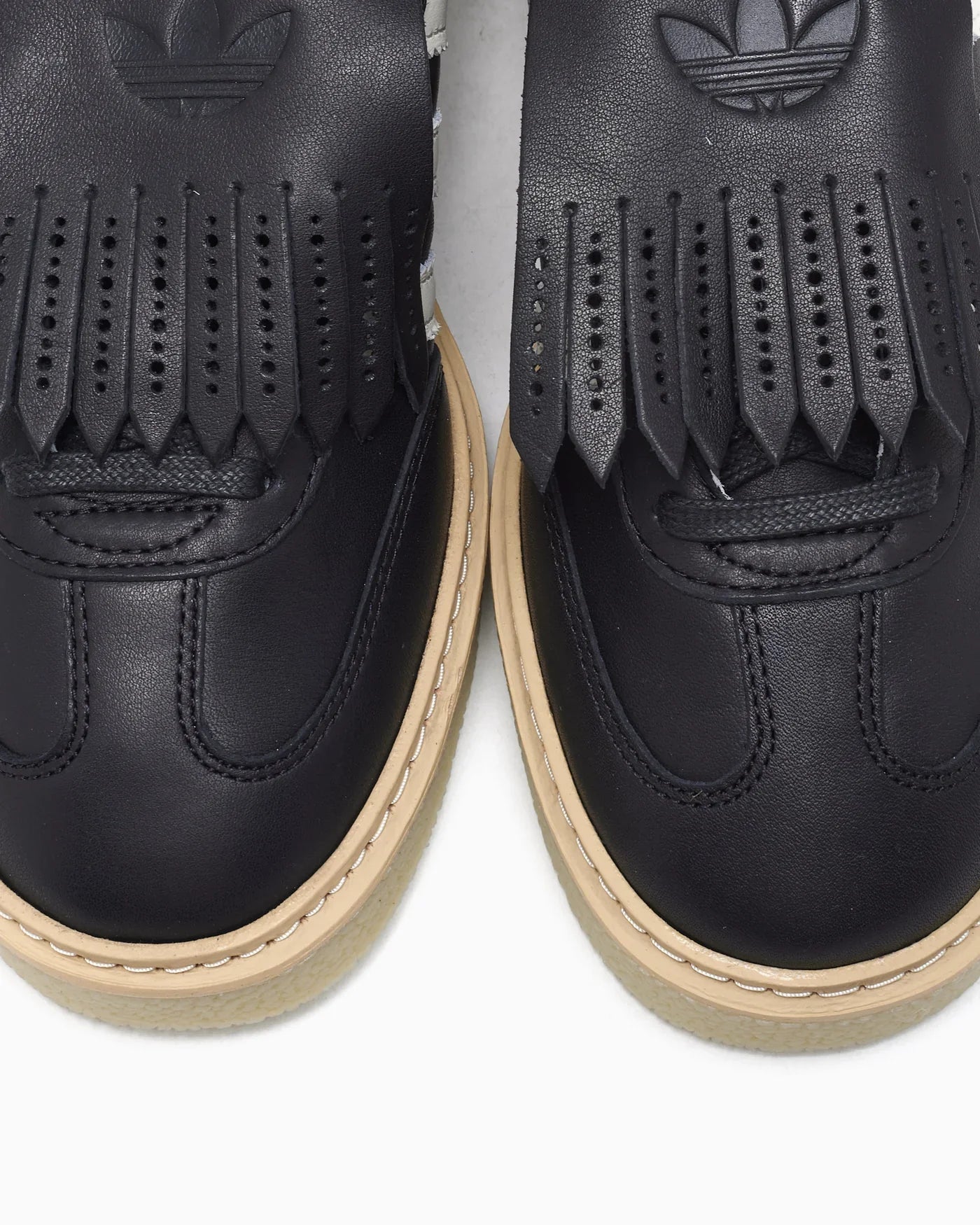 adidas Samba Lux noir et blanc cassé