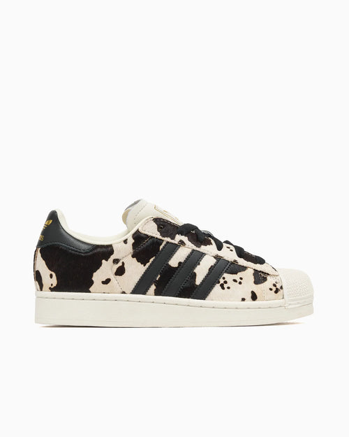 adidas Superstar imprimé vache