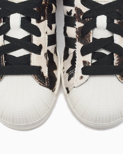 adidas Superstar imprimé vache