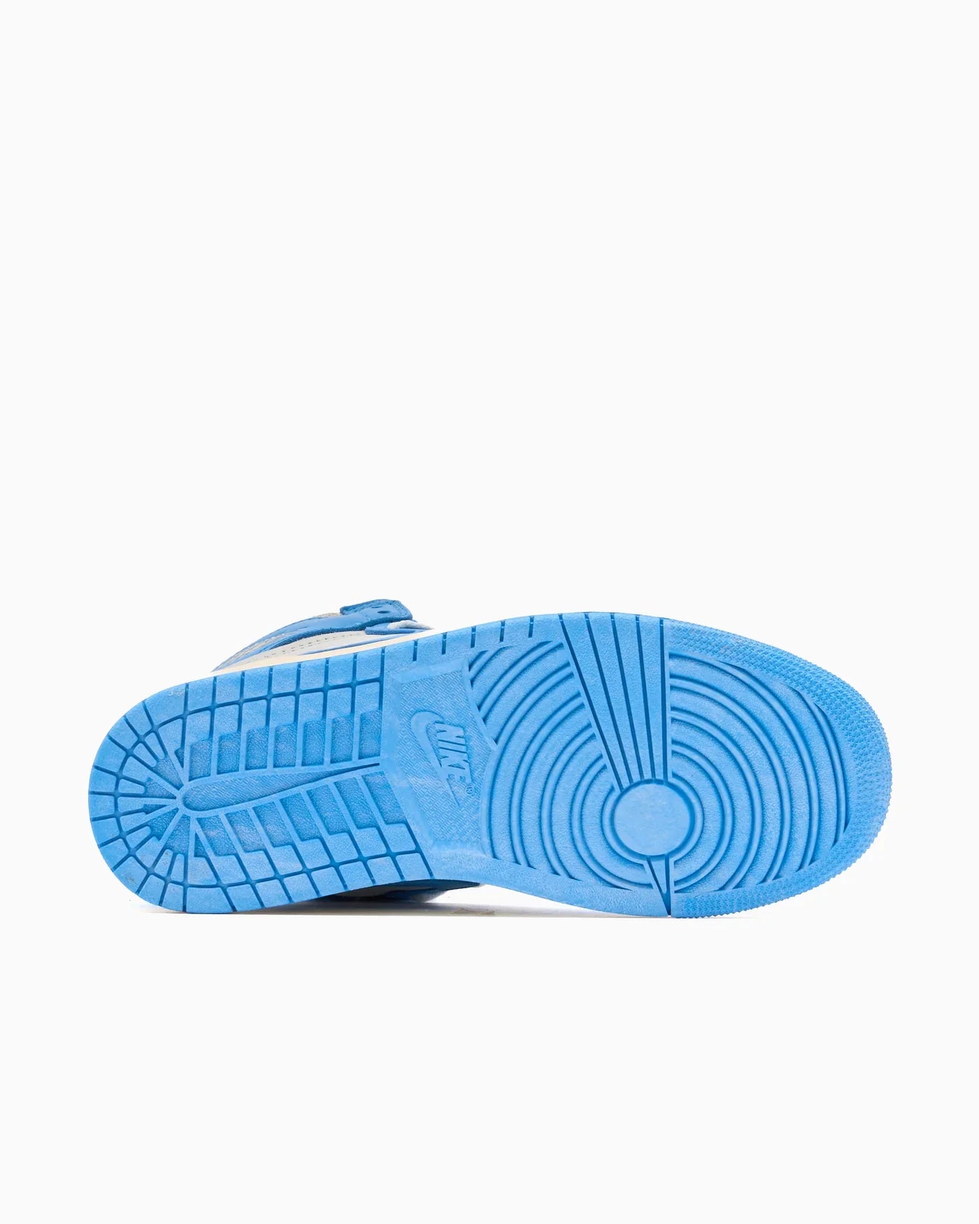 Air Jordan 1 Rétro High OG UNC Réimaginé