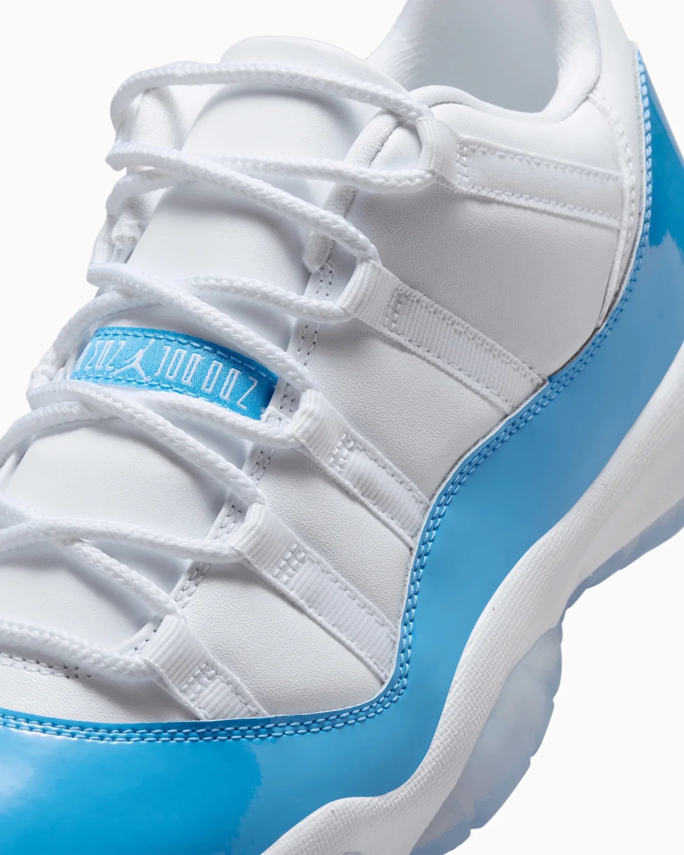 Jordan 11 Retro Basse Bleu Université (2026)
