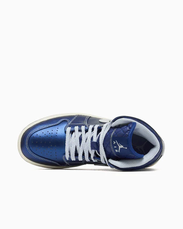 Jordan 1 Mid SE bleu métallisé matelassé (Femmes)
