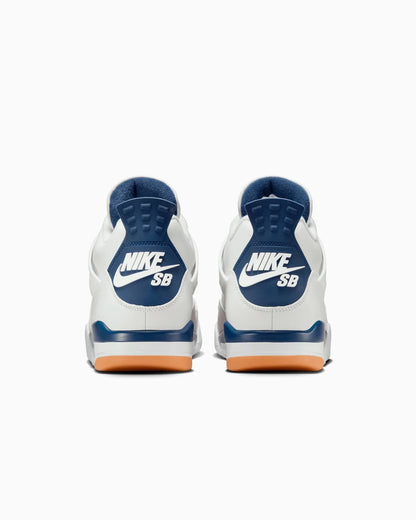Air Jordan x Nike SB 4 bleu marine