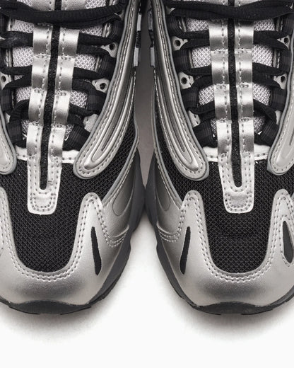 New Balance 1000 noir et argent métallique