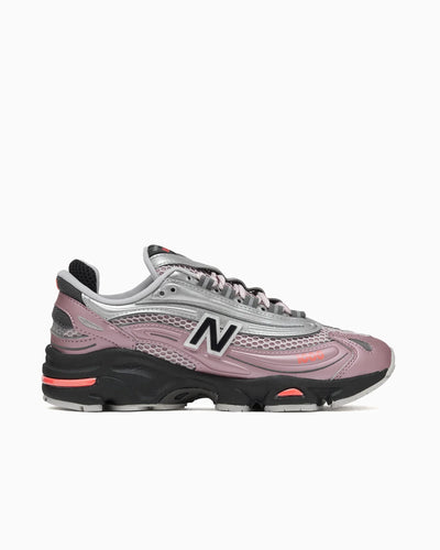 New Balance 1000 Rose Métallisé Argenté