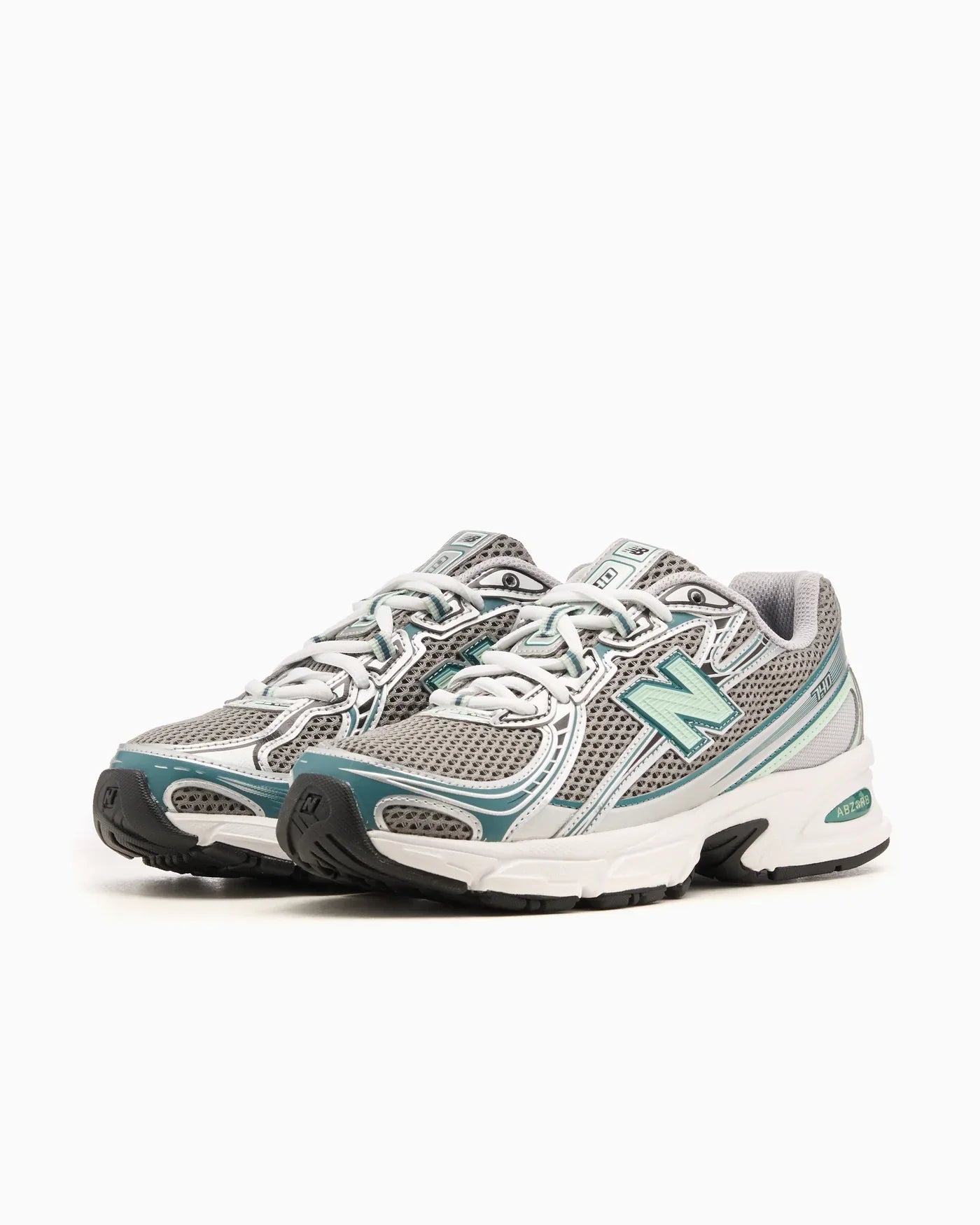 New Balance 740v2 Argent métallisé New Spruce