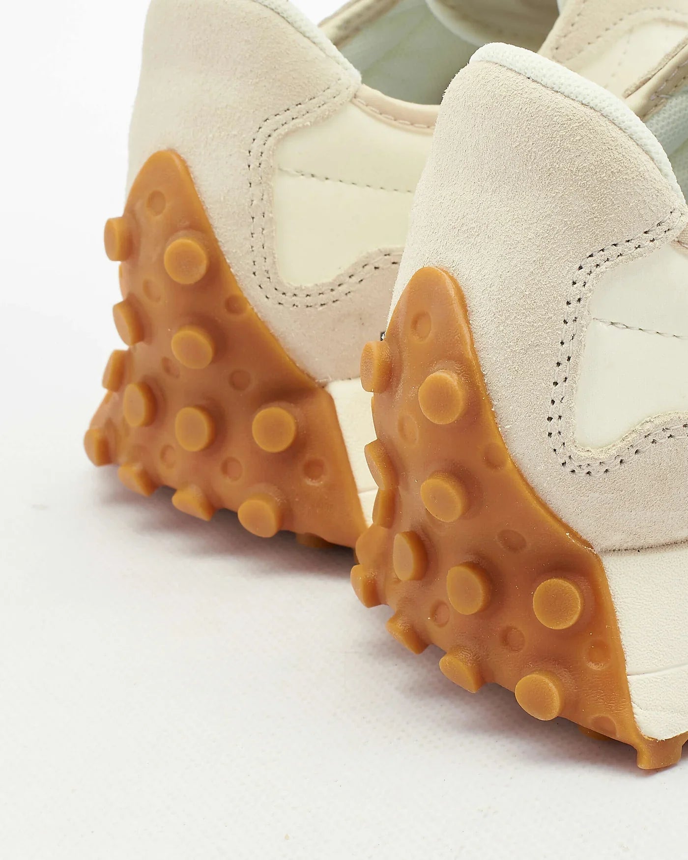 New Balance 327 Moonbeam Outerspace (Femme)