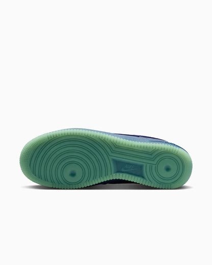 Nike Air Force 1 Low en cuir patent Mystic Navy Grape Ice