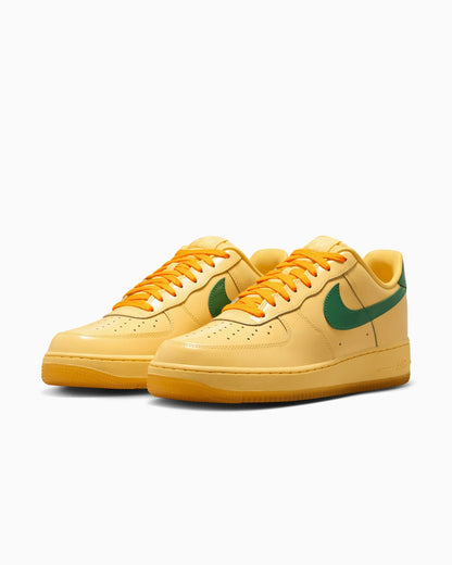 Nike Air Force 1 Low en cuir verni Topaze doré et vert sapin