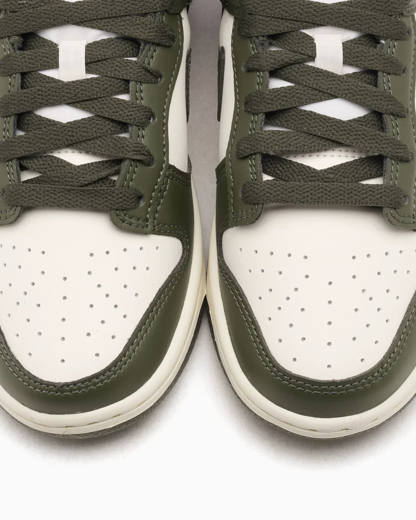 Nike Dunk Low ivoire pâle kaki cargo