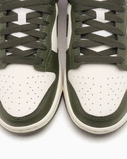 Nike Dunk Low ivoire pâle kaki cargo