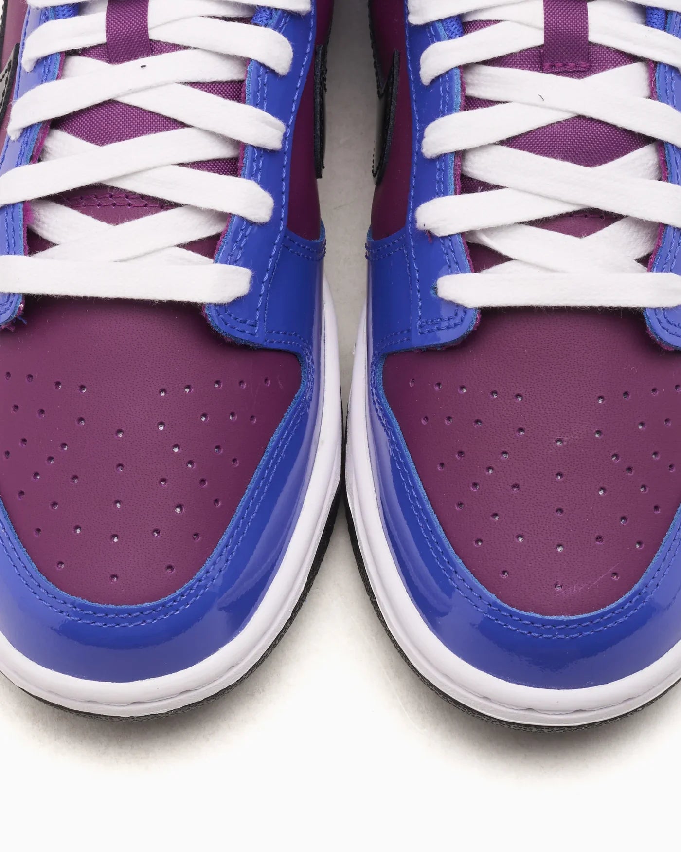 Nike Dunk Low Rétro SE en cuir patent bleu Paramount Viotech