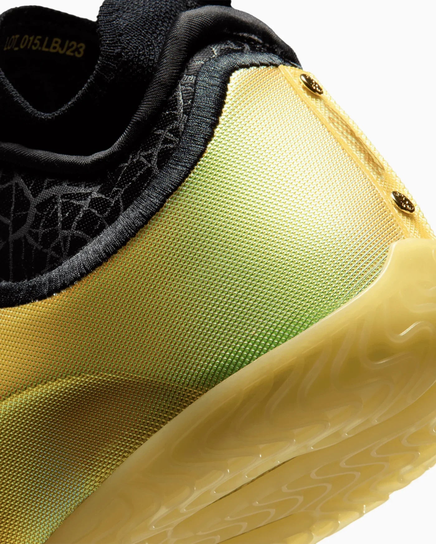Nike LeBron 23 Elite : blesser les sentiments, écrire l'histoire