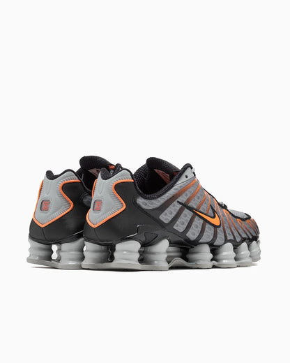 Nike Shox TL gris fumé clair noir mandarine vif