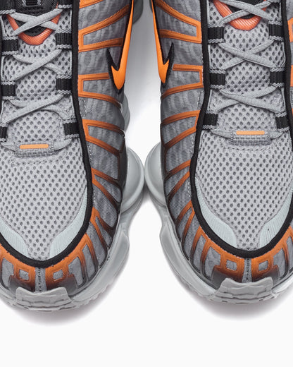 Nike Shox TL gris fumé clair noir mandarine vif