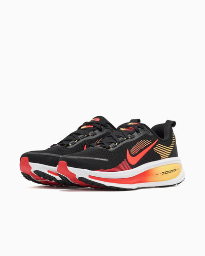 Nike Vomero 18 Noir Cramoisi Topaze Doré