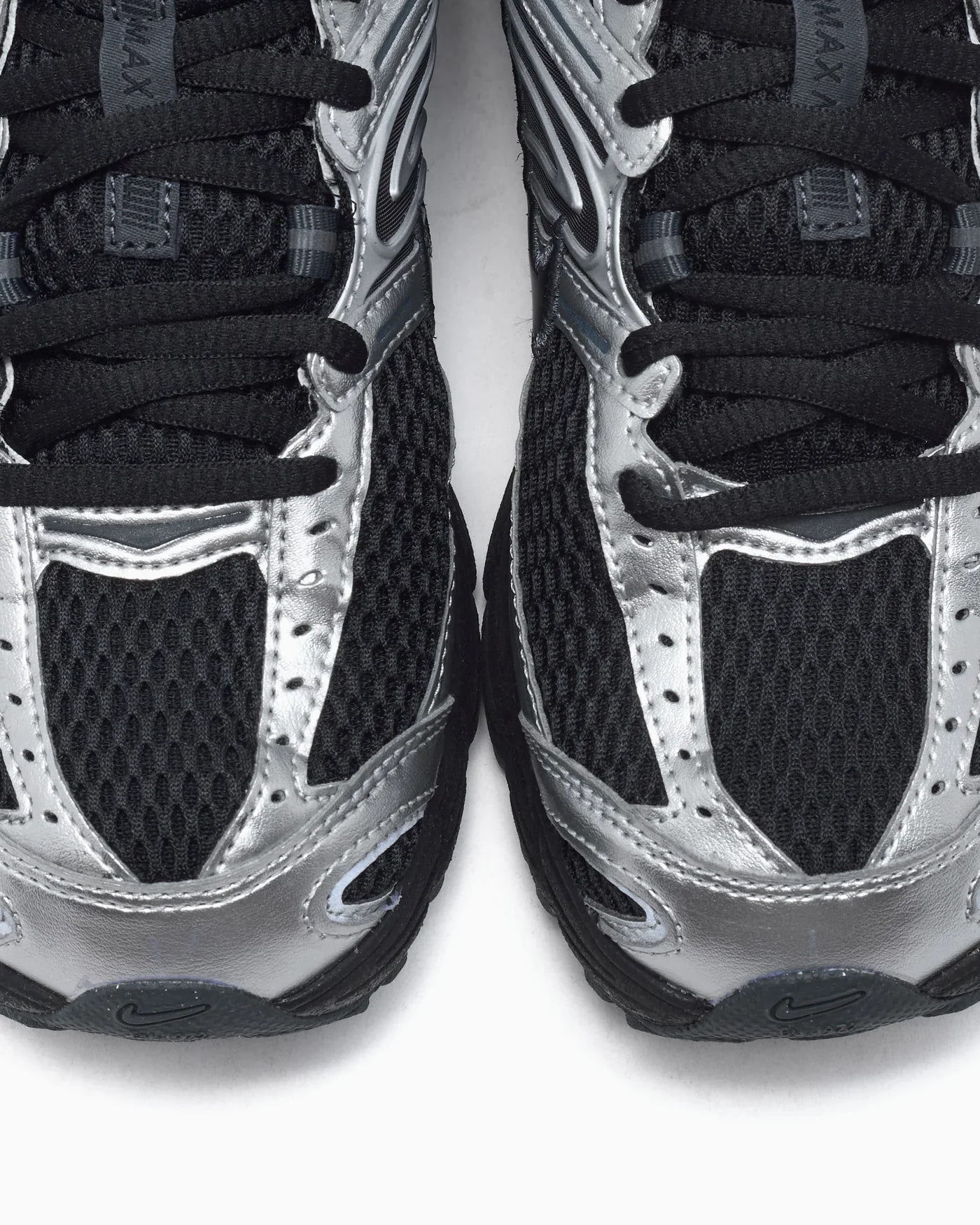 Nike Air Max Moto 2K Noir Métallisé Argenté (Femme)