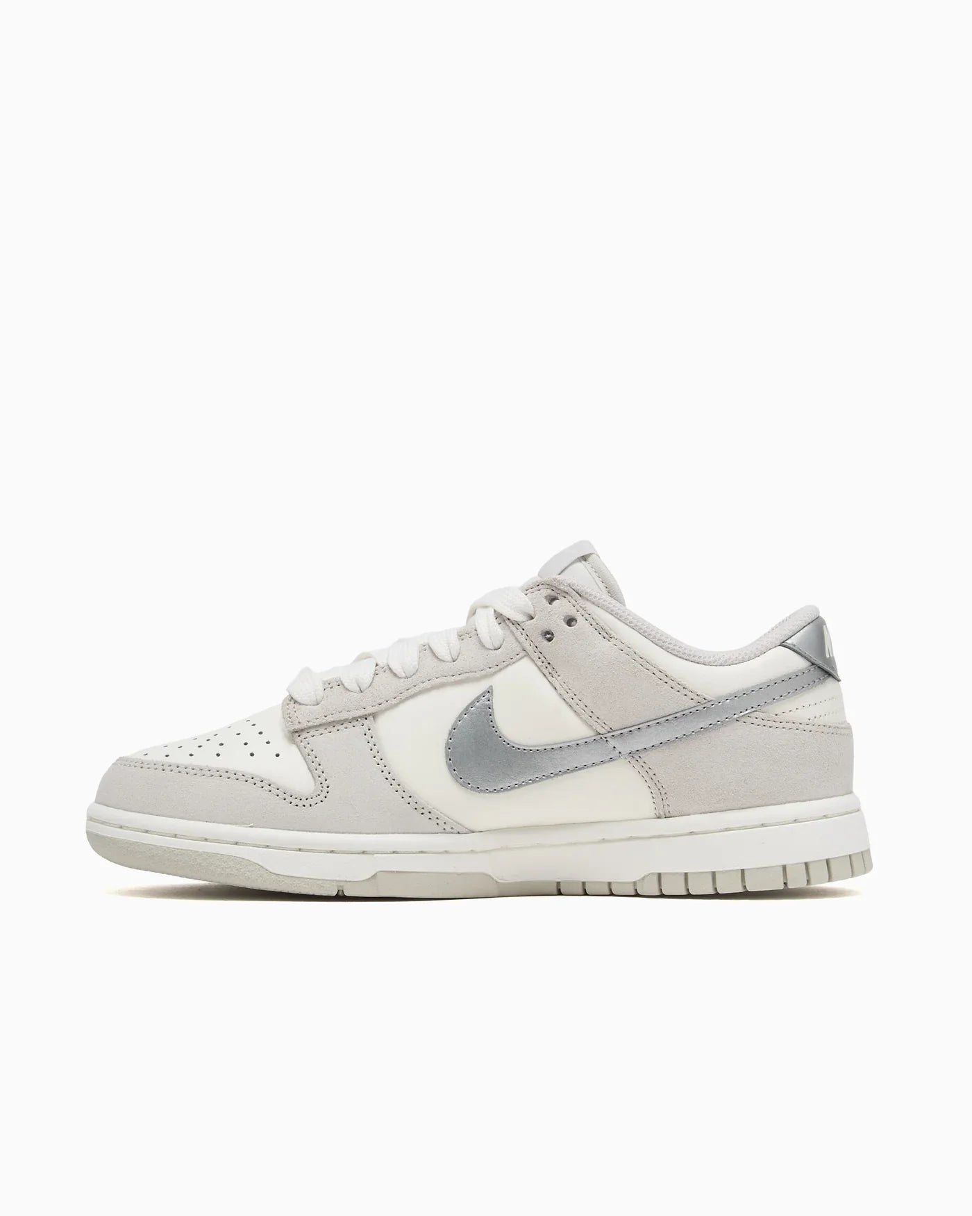 Nike Dunk Low Swoosh argenté (Femme)