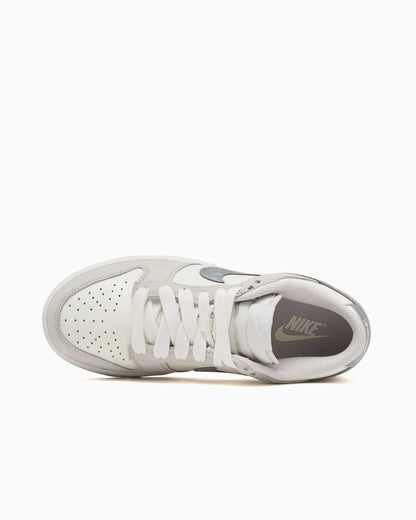 Nike Dunk Low Swoosh argenté (Femme)