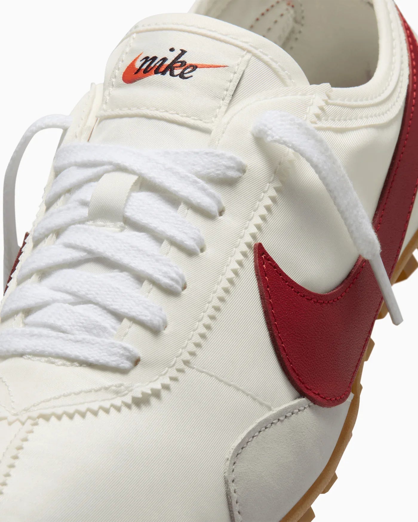 Nike Moon Shoe Summit White Crimson Gum (Femme)