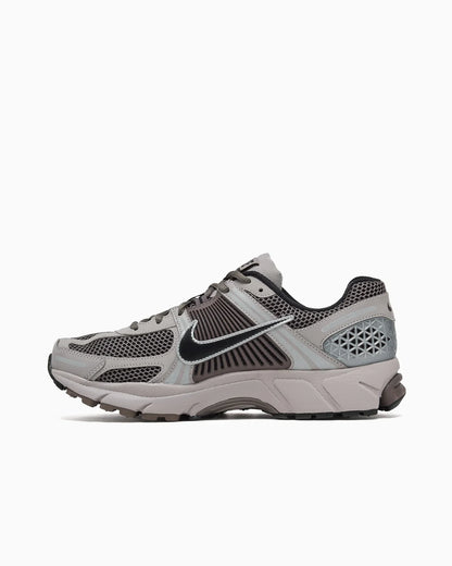 Nike Zoom Vomero 5 Gris Collège/Pierre de grotte