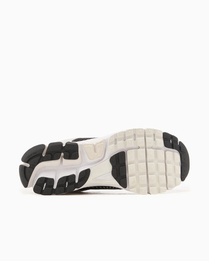 Nike Zoom Vomero 5 Blanc et Noir