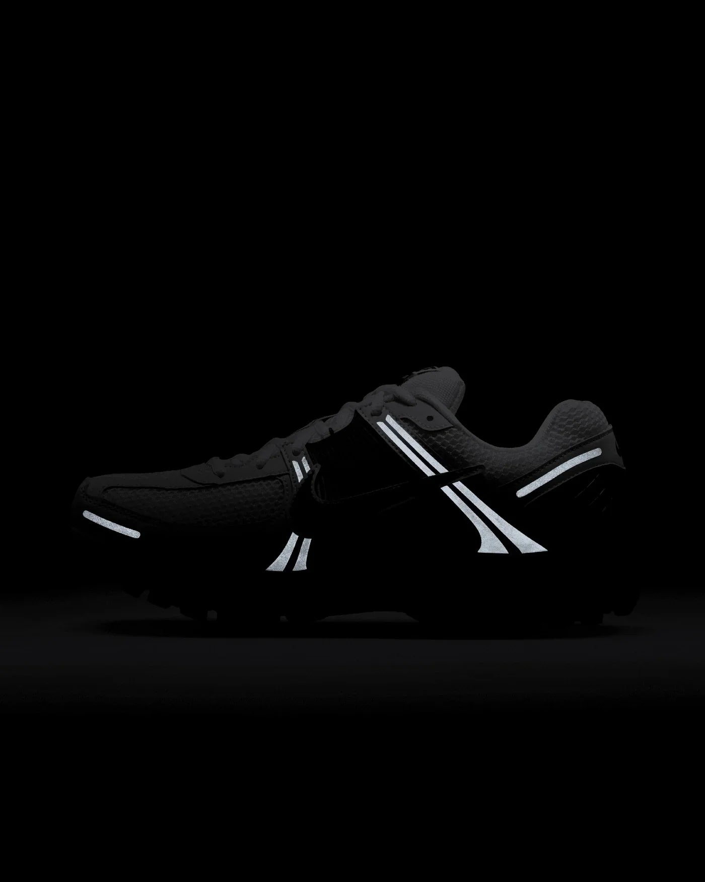 Nike Zoom Vomero 5 Blanc et Noir