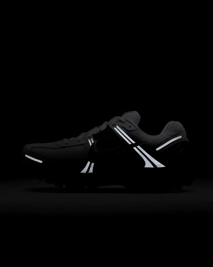 Nike Zoom Vomero 5 Blanc et Noir