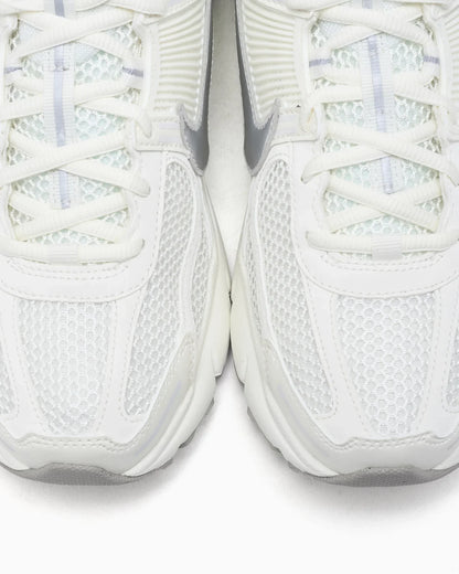 Nike Zoom Vomero 5 Sail Gris Vast Métallisé Argenté