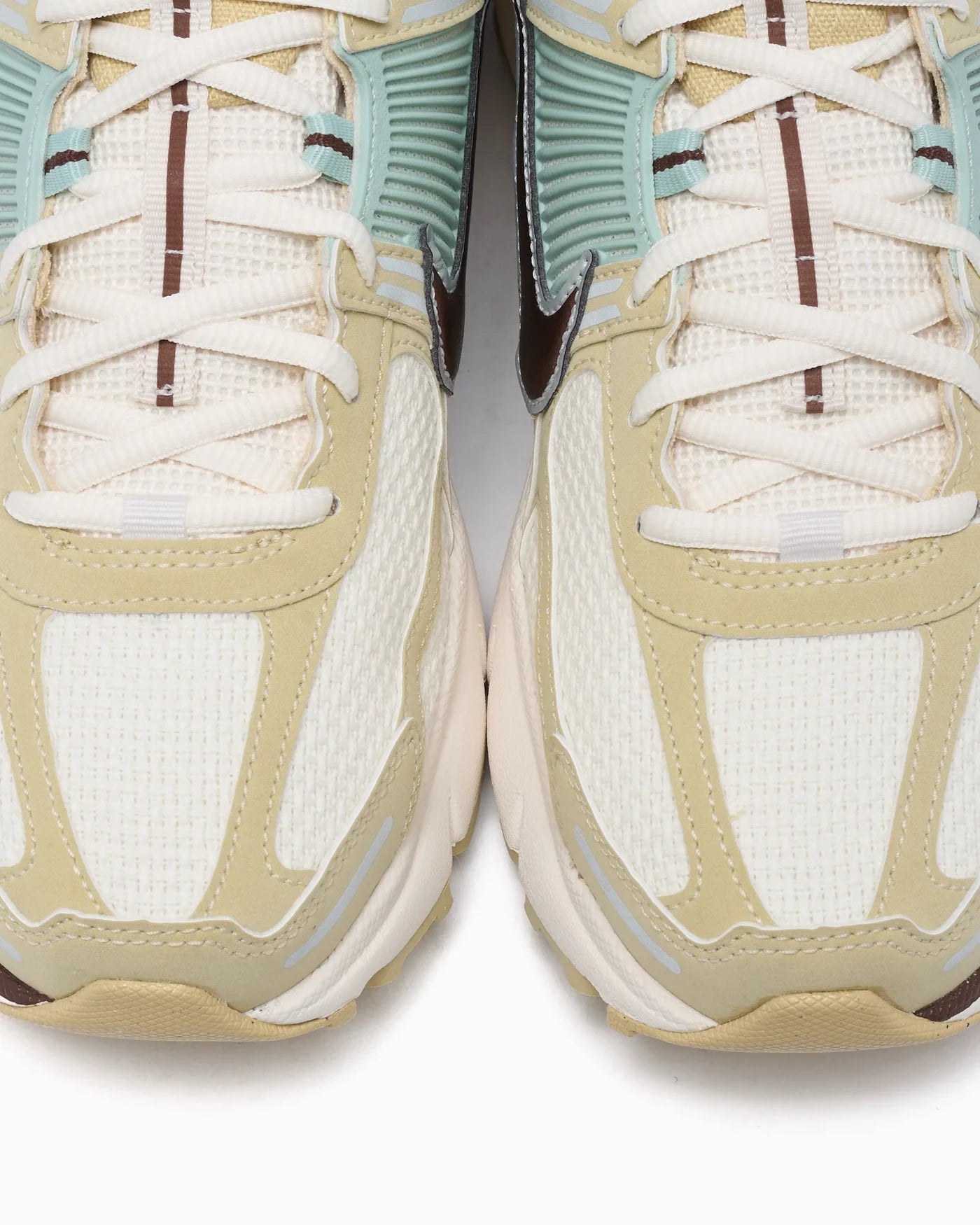 Nike Zoom Vomero 5 Équipe Or Écume