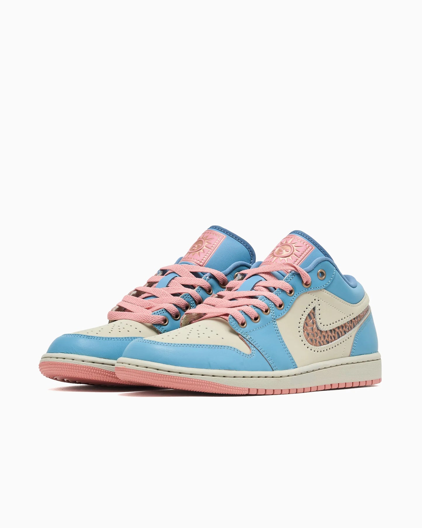 Air Jordan 1 Low Nous Sommes Éternels
